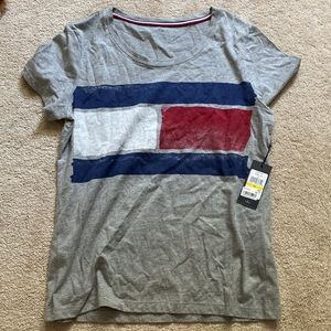tommy hildiger tee